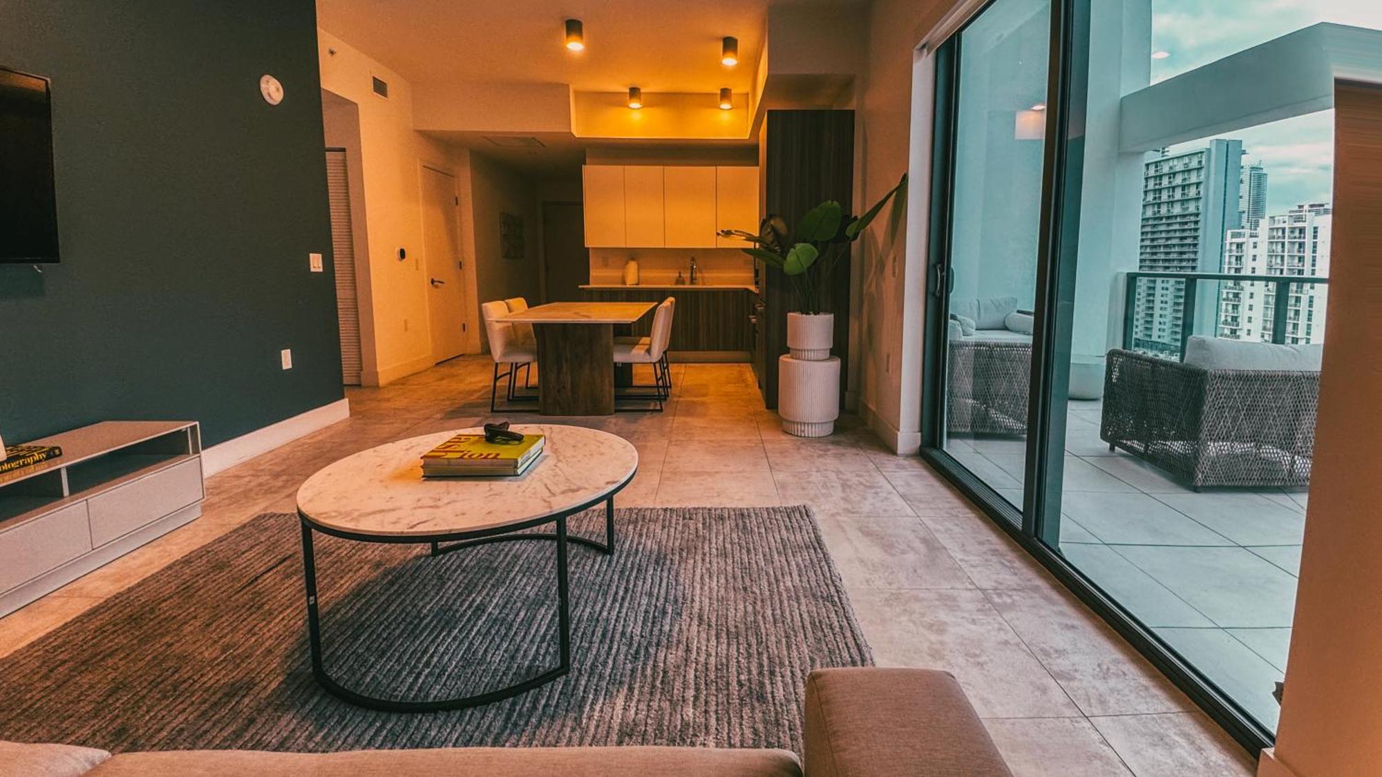 Smart Brickell Hotel Miami Exterior photo